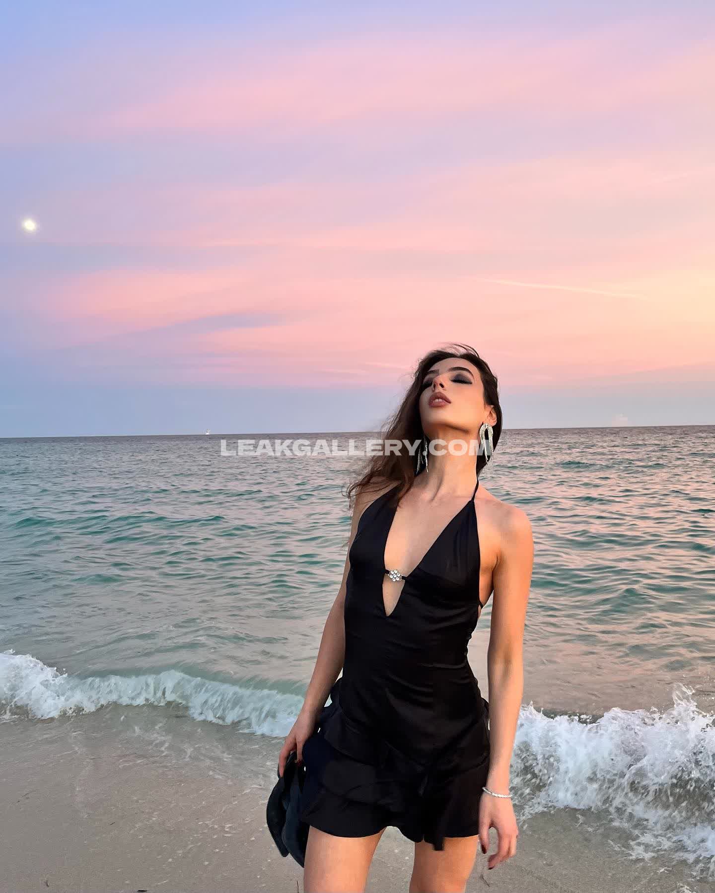 Lunasereena Exclusive Leaked Nude OnlyFans #13101492