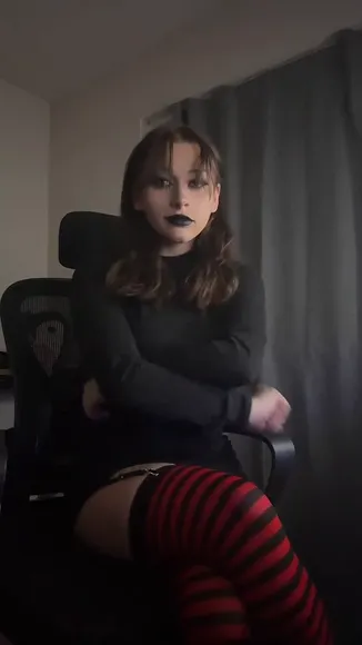 Luvziah Striped Stockings Tease OnlyFans Video Leaked