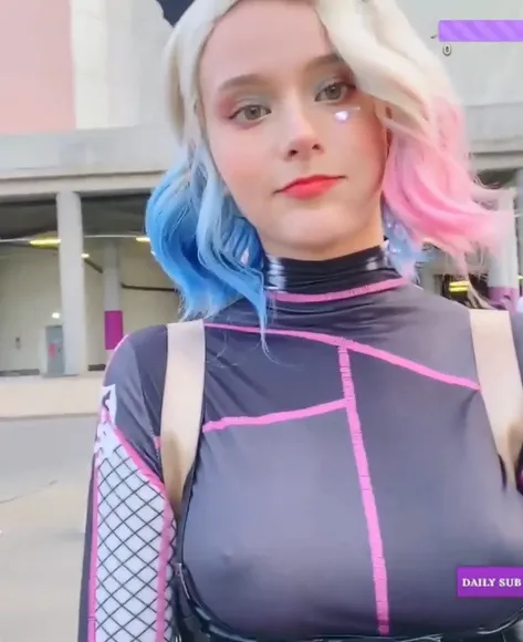 Lyasyaa Tight Bodysuit Tease OnlyFans Video Leaked