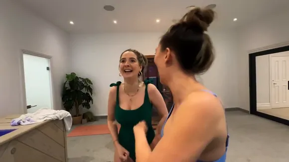 Lydiahewittlee Blue Bikini Ice Bath OnlyFans Video Leaked