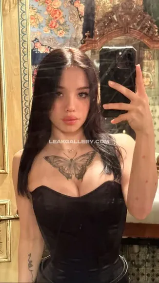 lyna_com2000