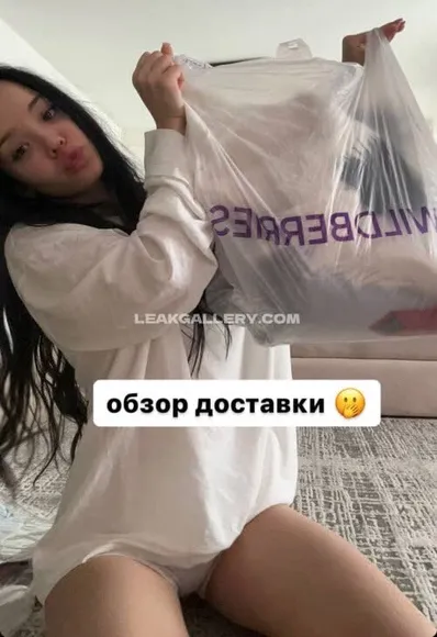 lyna_com2000
