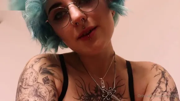 lyracr0w0 video thumbnail