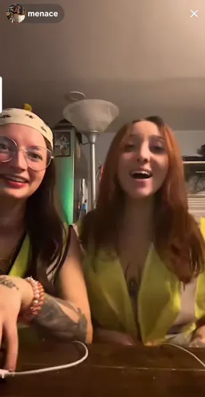 M3n4cing Yellow Top Tease OnlyFans Video Leaked