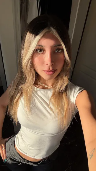 Maddieolson White Crop Top Tease OnlyFans Video Leaked