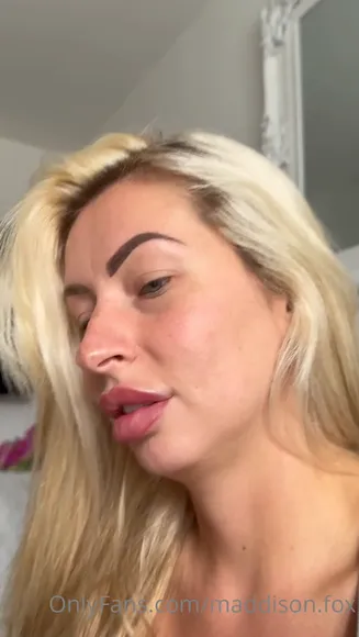 Maddison_ox Lipstick Kiss Pout OnlyFans Video Leaked