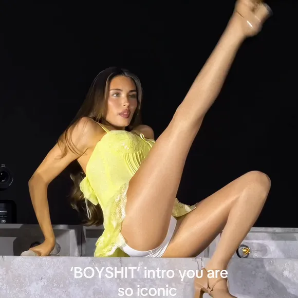 madisonbeer video thumbnail