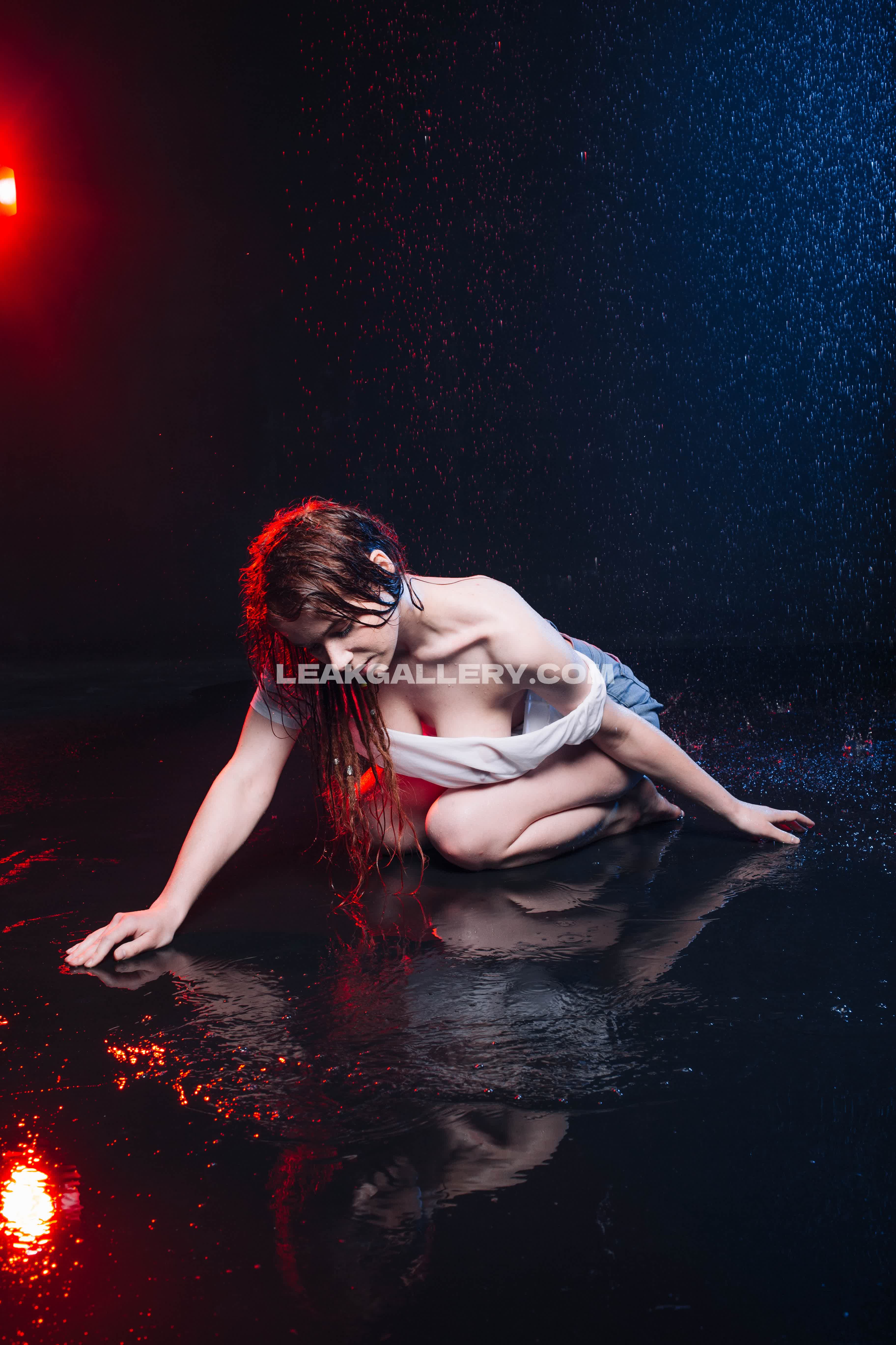 Mae Exclusive Leaked Nude OnlyFans #13332677