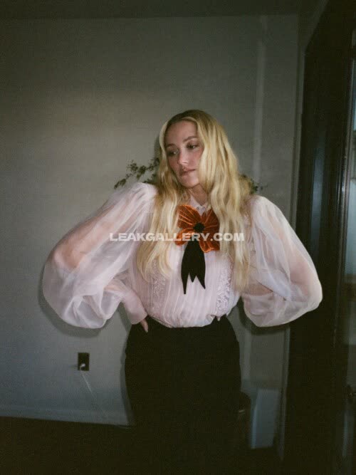 Maika_monroe Exclusive Leaked Nude Onlyfans #12311020