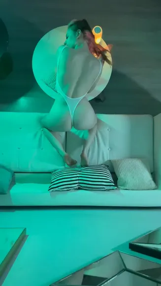 Makeeva69_ White Thong Ass Spread OnlyFans Video Leaked