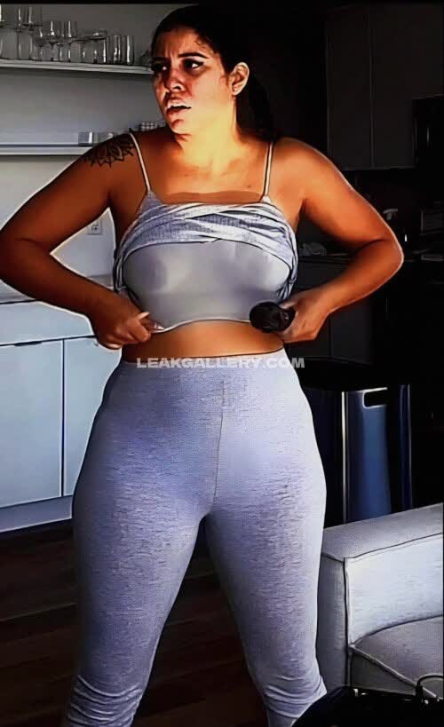 Malenicruz Tight Leggings Ass Pose OnlyFans Photo Leaked