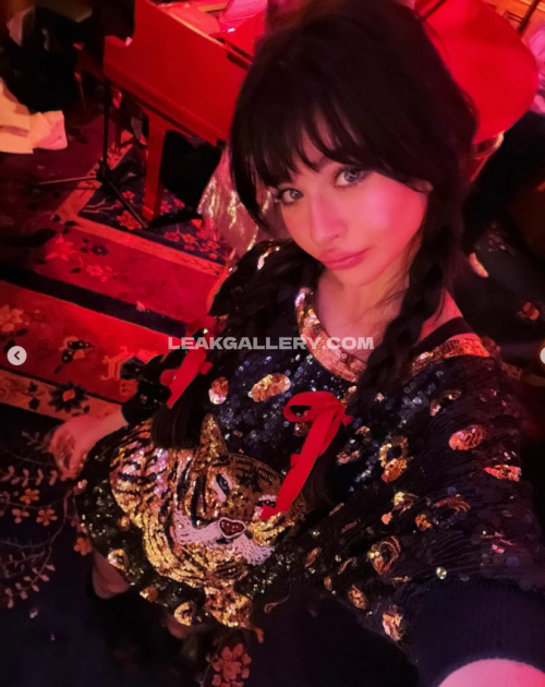 Malinaweissman Sequin Tiger Bodysuit Tease OnlyFans Photo Leaked