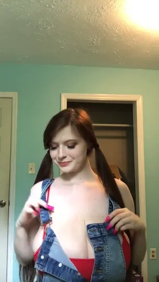 Mandadawn Red Bra Under Denim OnlyFans Video Leaked