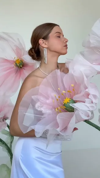 Maria_talanovaa Floral Gown Pose OnlyFans Video Leaked