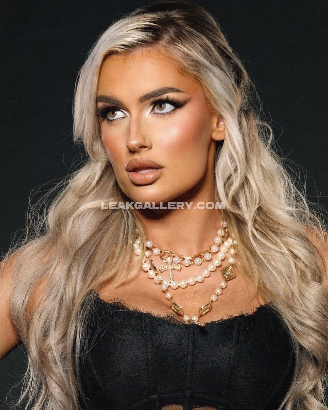 Mariahmayx Exclusive Leaked Nude OnlyFans #12751877