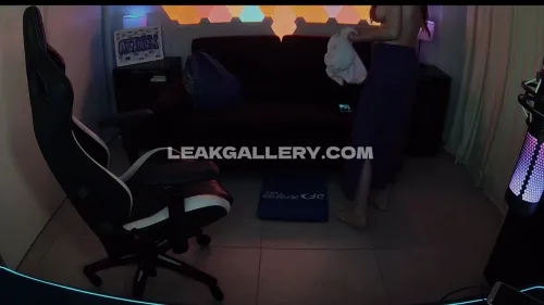 Marielavicenzi Towel Drop Tease OnlyFans Photo Leaked