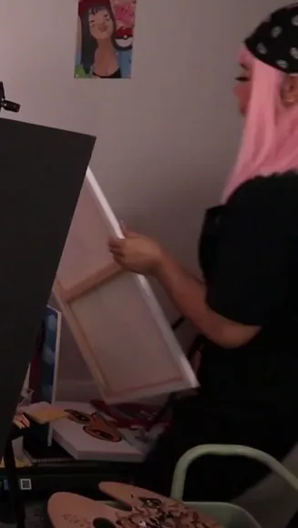 Mariiiisel Black T-Shirt Painting OnlyFans Video Leaked