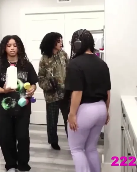 Mariiiisel Tight Leggings Ass OnlyFans Video Leaked