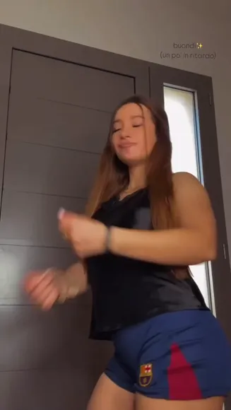 Martinarossii Shorts And Top Tease OnlyFans Video Leaked