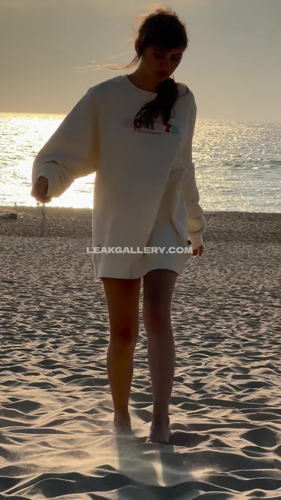 Masha.and.no.bear Exclusive Leaked Nude OnlyFans #13330363