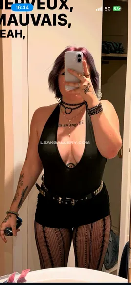 Mawi_uwu_leak Deep V Bodysuit Tease OnlyFans Photo Leaked