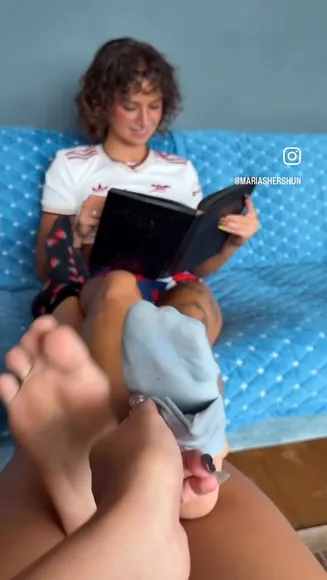 Maxin.afc Bare Feet Tease OnlyFans Video Leaked