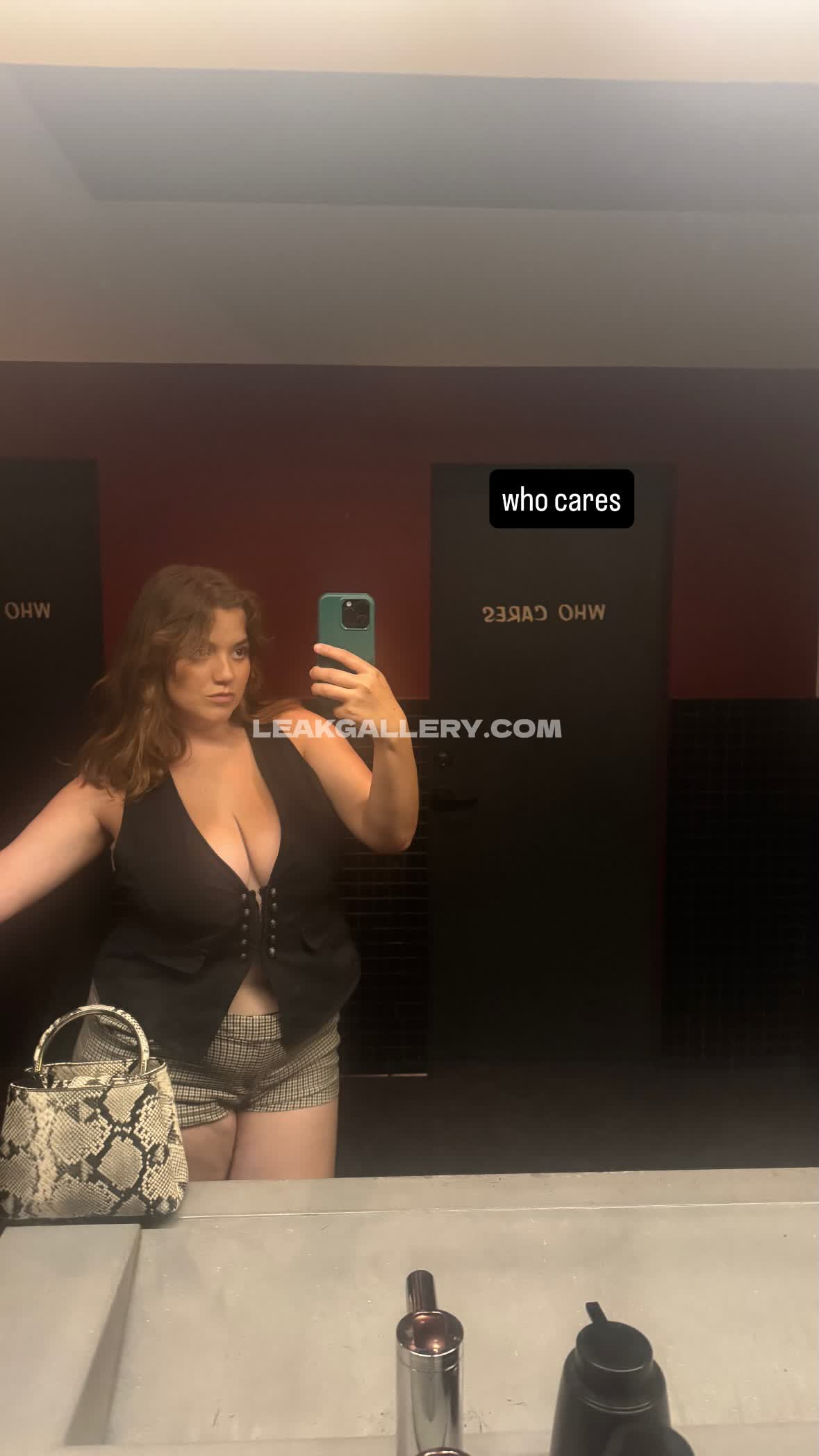 Mayaisfiya Exclusive Leaked Nude OnlyFans #13021710