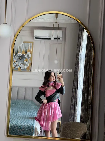 Mc.diny Pink Skirt Selfie Pose OnlyFans Photo Leaked