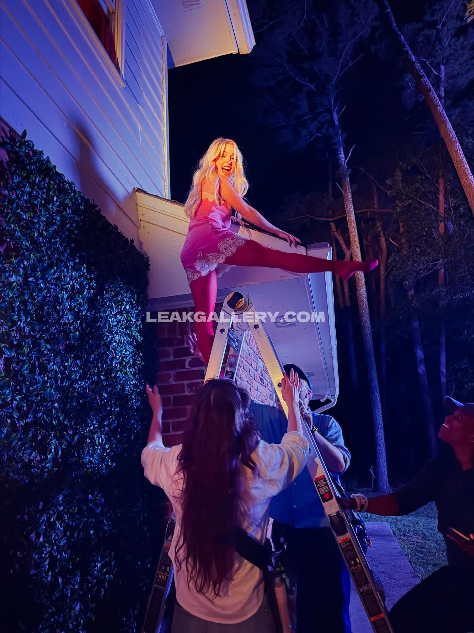 Mckennagraceful / mckennagrace Exclusive Leaked Nude OnlyFans #12687353