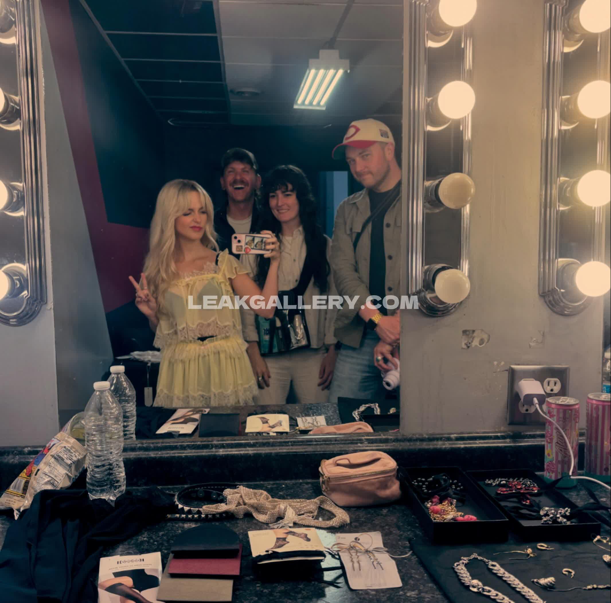 Mckennagraceful / mckennagrace Exclusive Leaked Nude OnlyFans #12564149