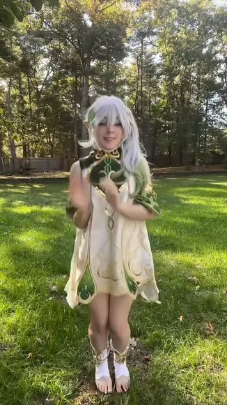Meikasama Cosplay Dress Twirling OnlyFans Video Leaked