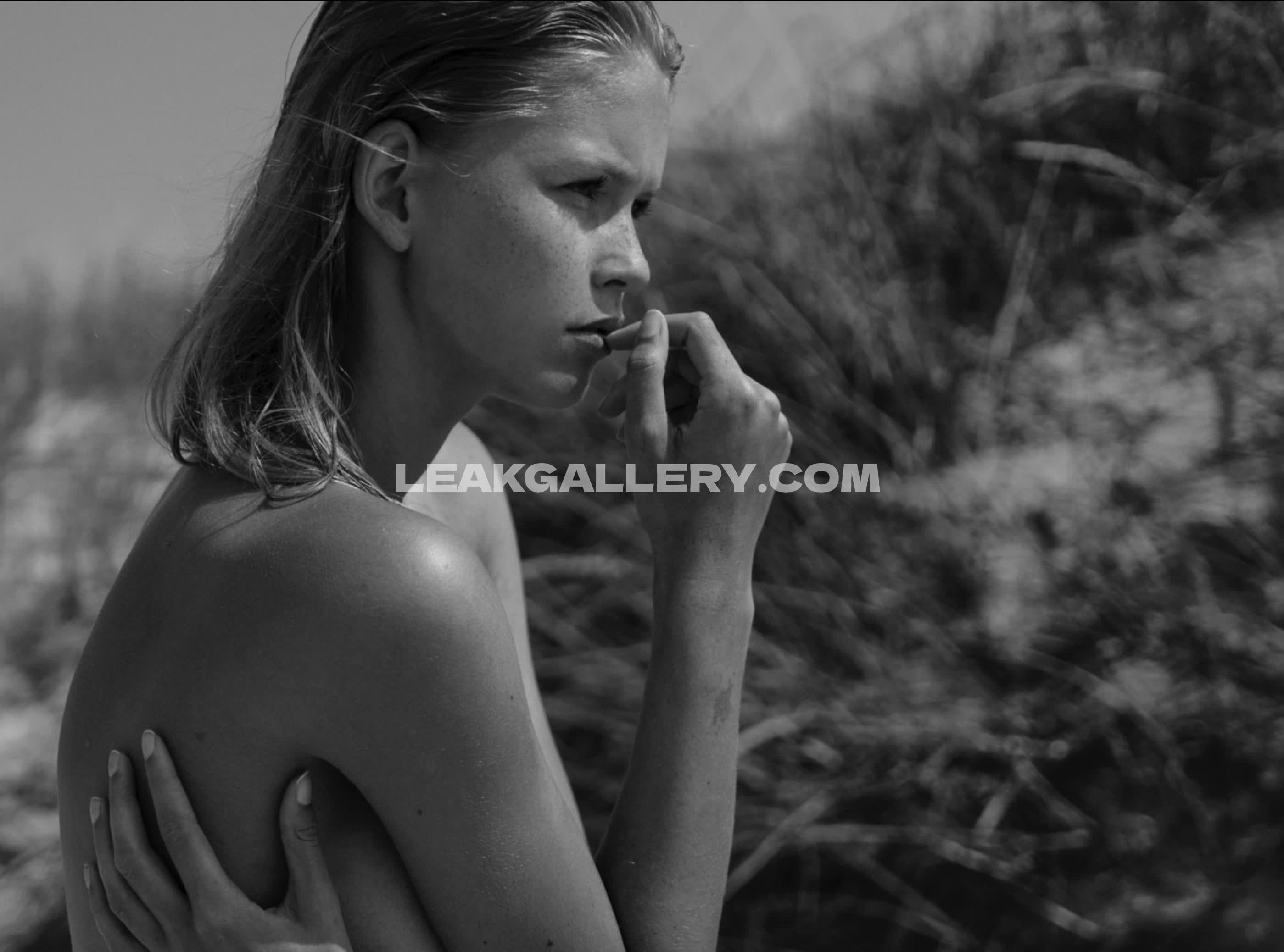 Melaniero Exclusive Leaked Nude OnlyFans #13101355