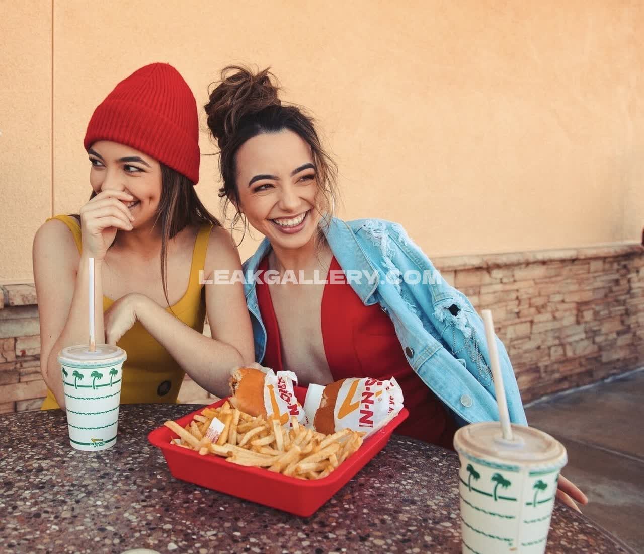 Merrelltwins Exclusive Leaked Nude OnlyFans #12850758