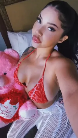 Mexicuban Red Lace Bra Tease OnlyFans Video Leaked