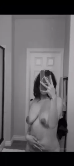 Mflau Topless Mirror Selfie OnlyFans Video Leaked