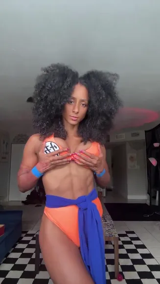 Mfweights... Muscle Flexing Bikini OnlyFans Video Leaked