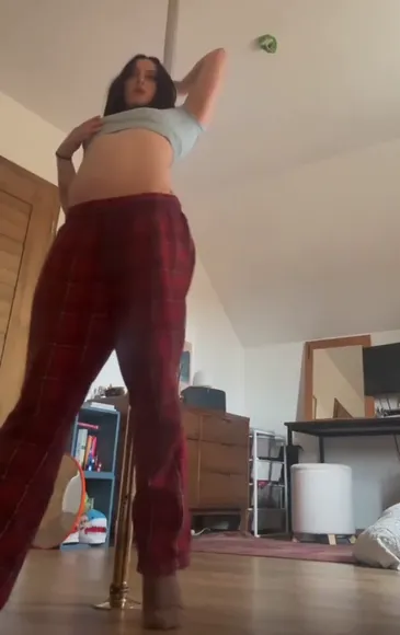 miaaarcher video thumbnail