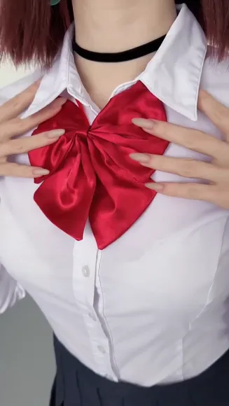 Miakanayuri Pleated Skirt Tease OnlyFans Video Leaked