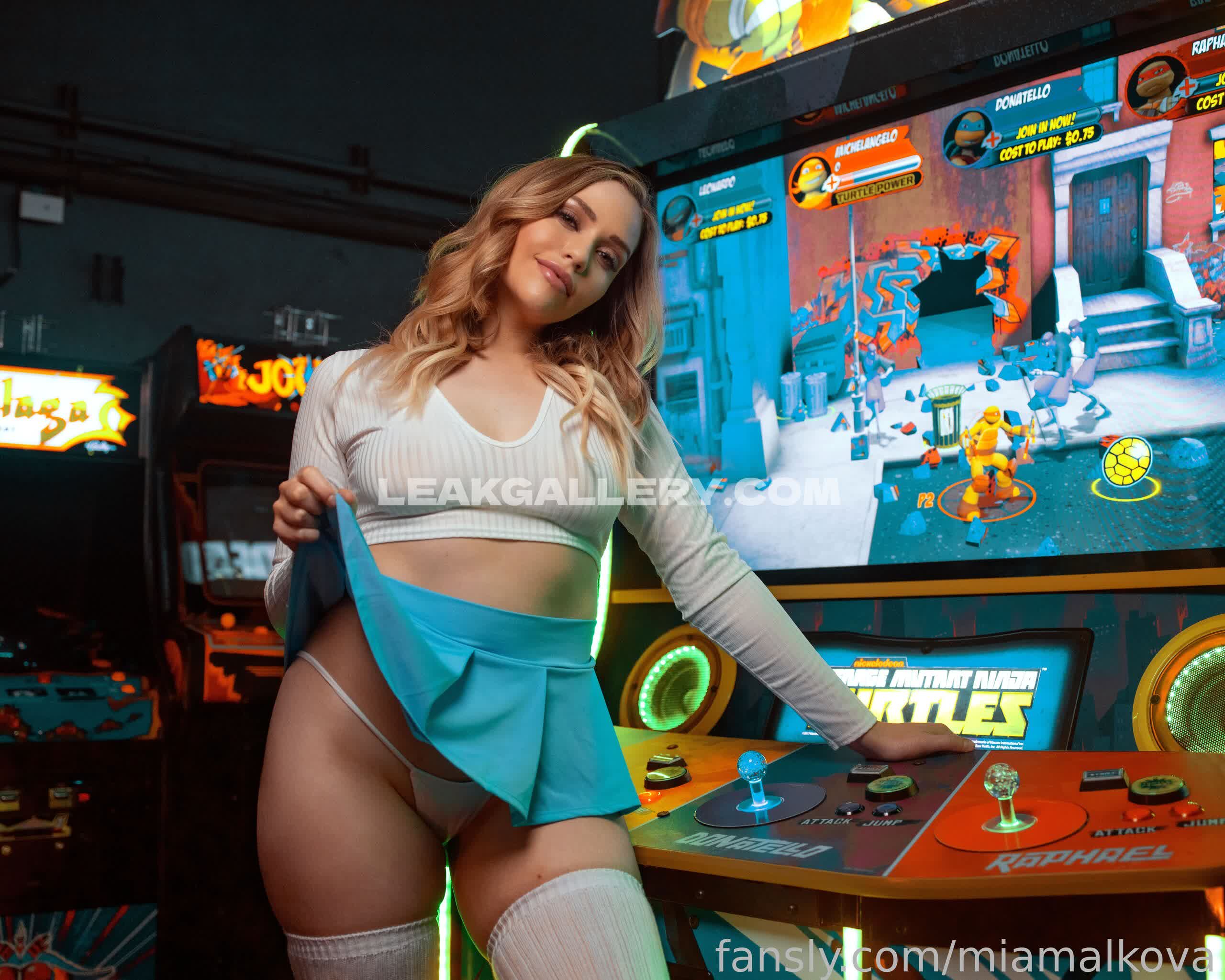 Miamalkova / Miamakolva Exclusive Leaked Nude OnlyFans #13849936
