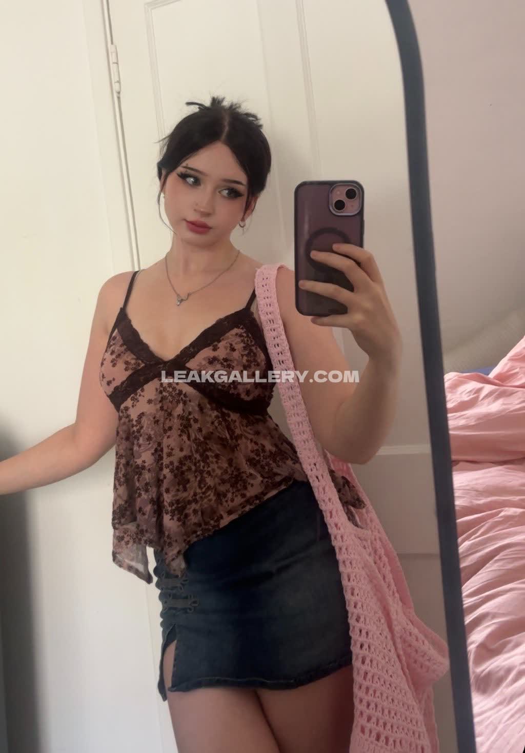 Miaowiee Exclusive Leaked Nude OnlyFans #13106963