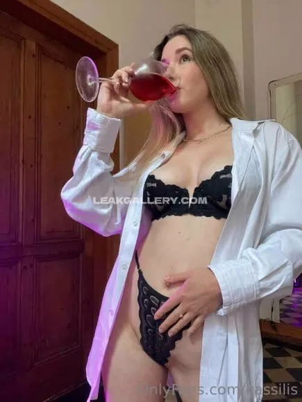 miawallacebabe