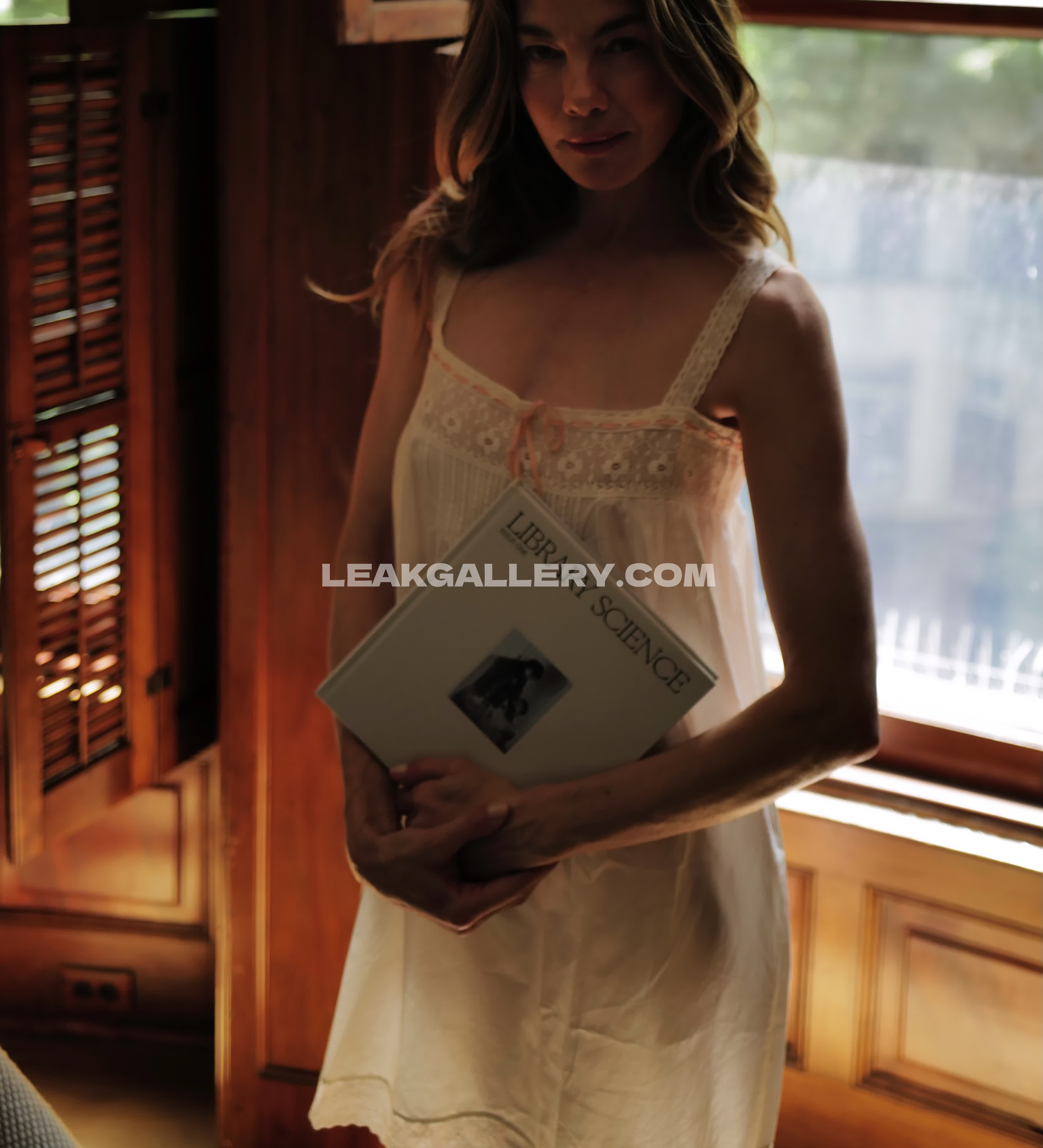 Michellemonaghan Exklusiv geleakte Nacktbilder von OnlyFans #12938393