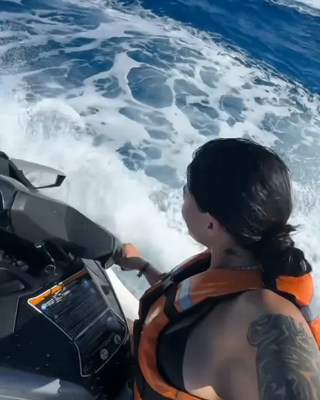 Michiuwu18 Life Vest Jet Ski Ride OnlyFans Video Leaked