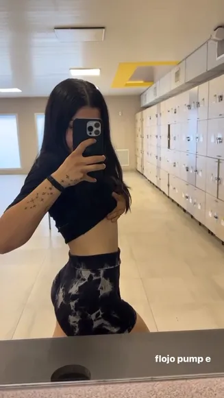 Michiuwu18 Tie-Dye Shorts Ass OnlyFans Video Leaked