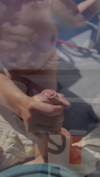 Midwestemma Naked Ass Bending Over OnlyFans Video Leaked