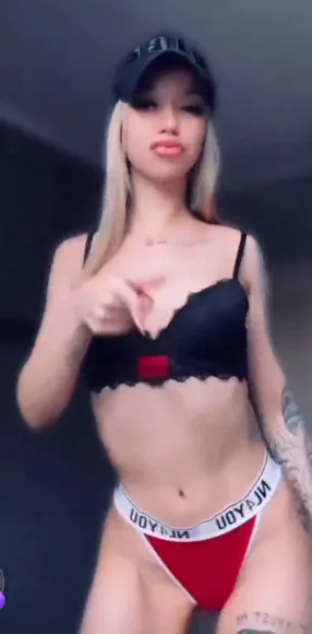 mikabella_fox video thumbnail