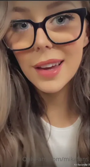 mikaylah_au