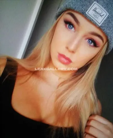 mikaylah_au
