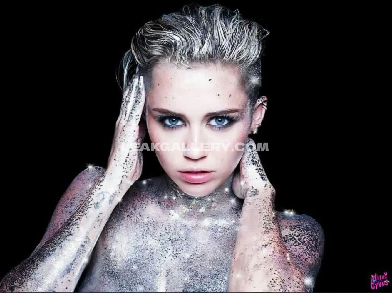 Mileycyrus Exclusive Leaked Nude OnlyFans #13665468