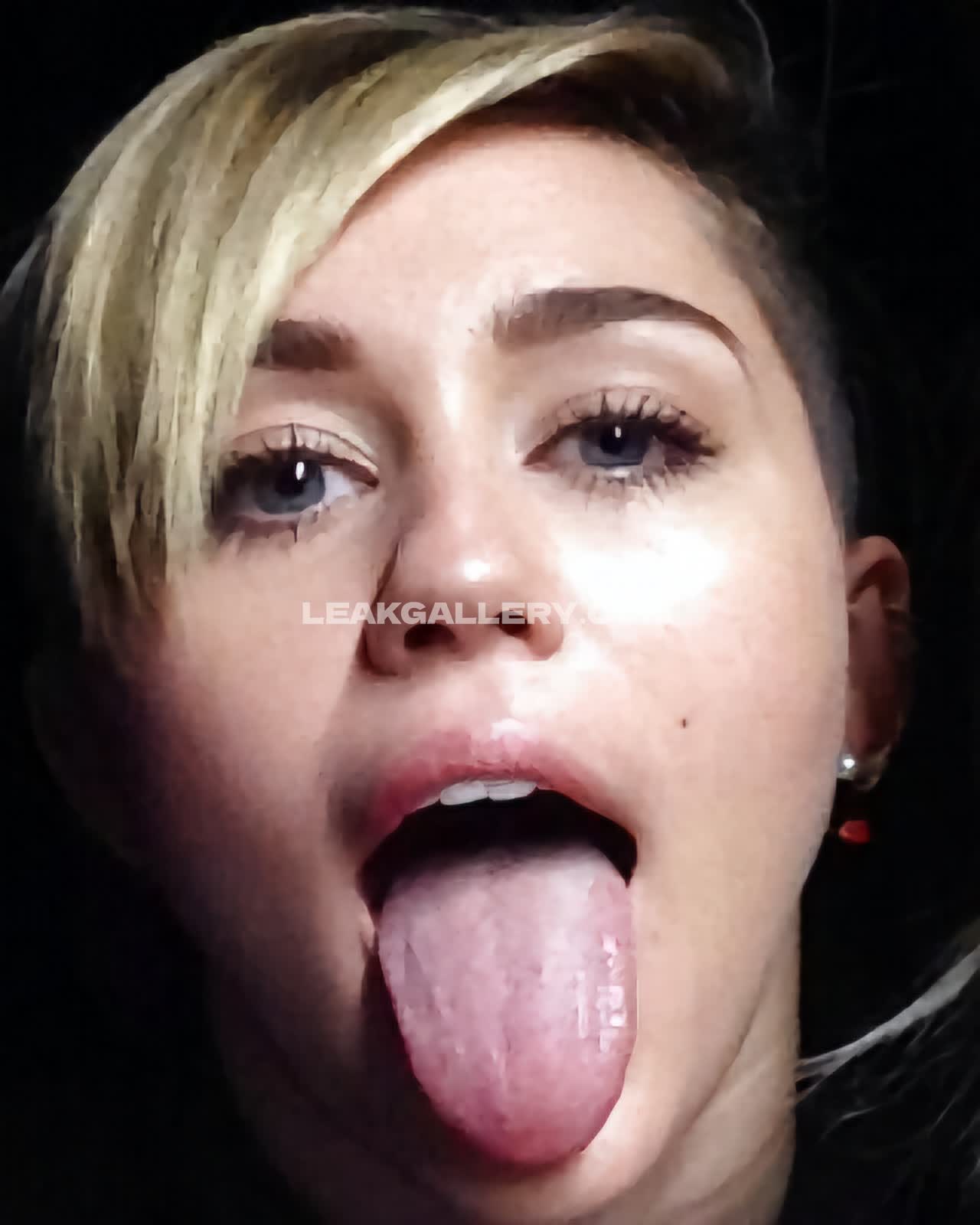 Mileycyrus Exclusive Leaked Nude OnlyFans #13665507